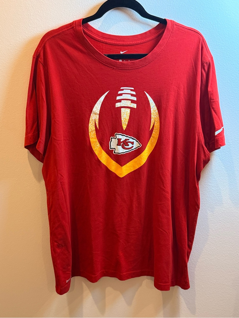 Nike Kansas City Chiefs Football Graphic Dri-FIT Tee Shirt Red XL